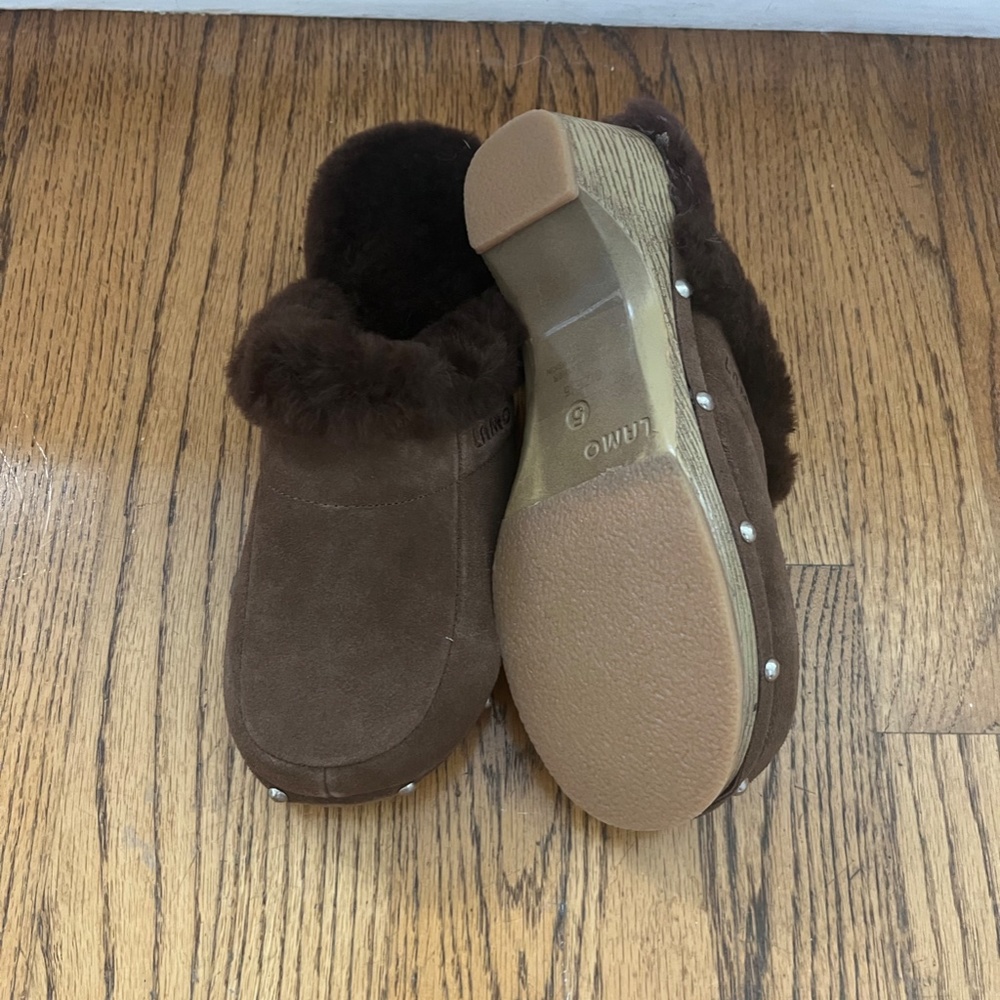 Clogs - Picture 3 of 5